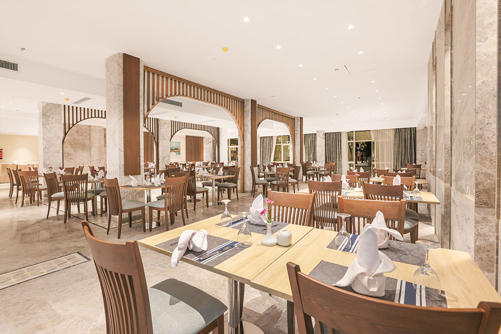 All-Day Dining Restaurant 