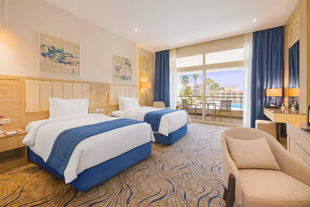 Deluxe Room - Pool View